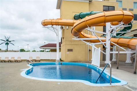 batavia water park hotels|Quality Inn & Suites Palm Island Indoor Waterpark.